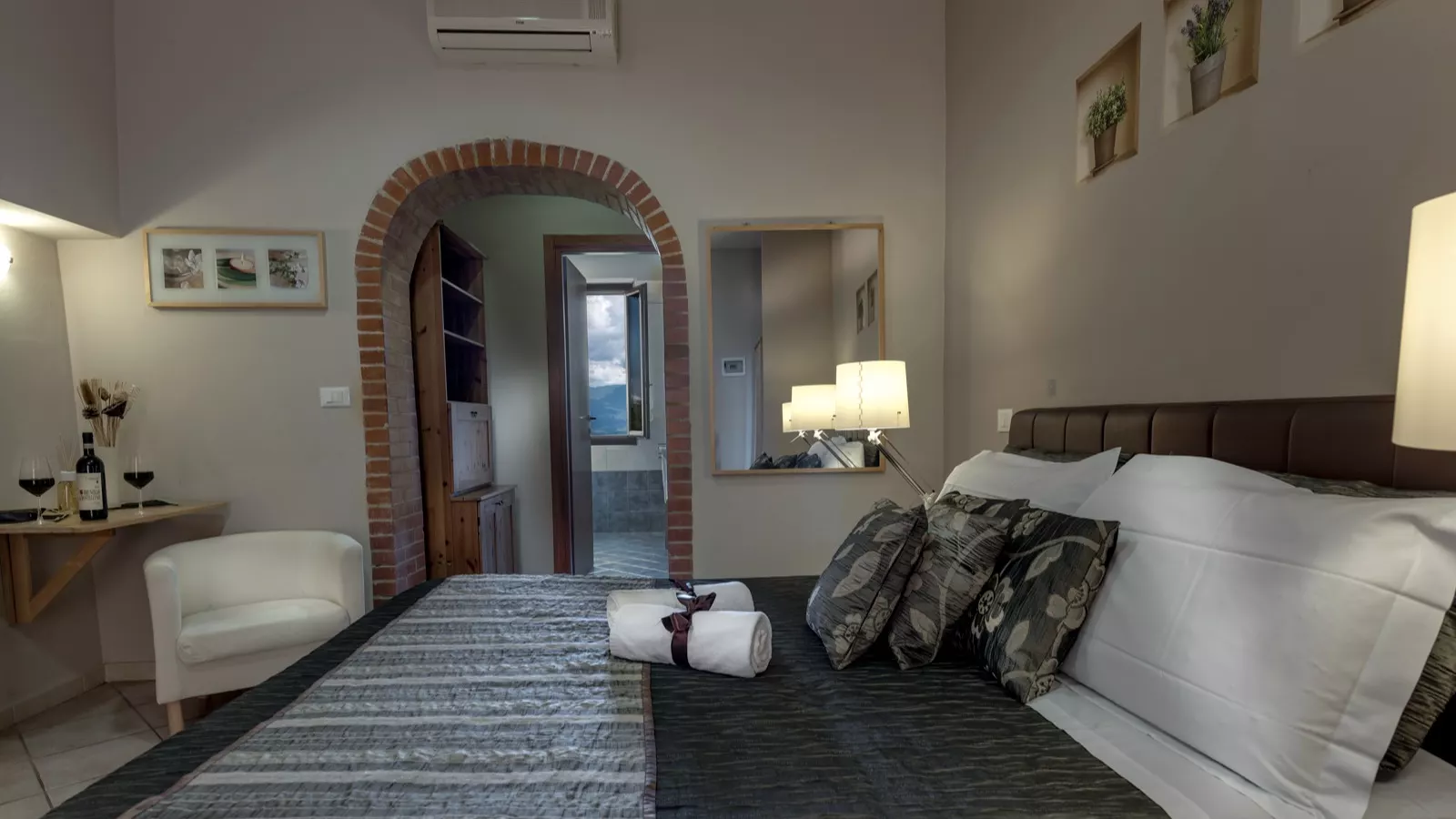 Prive Vakantiehuis Amoliv met 5 slaapkamers