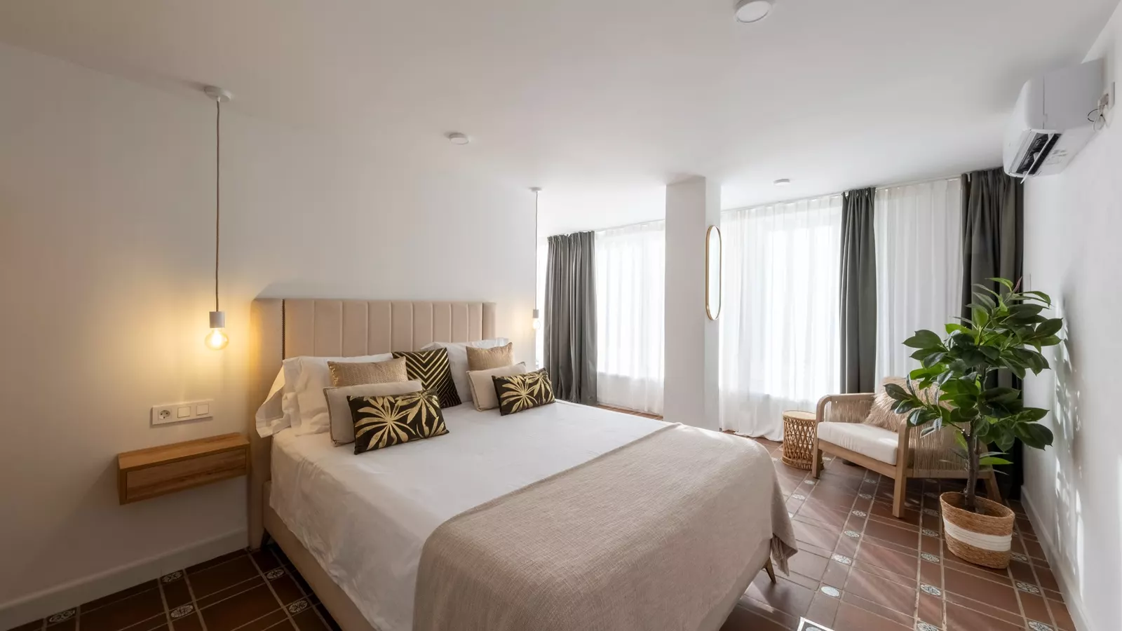Luxe Suite