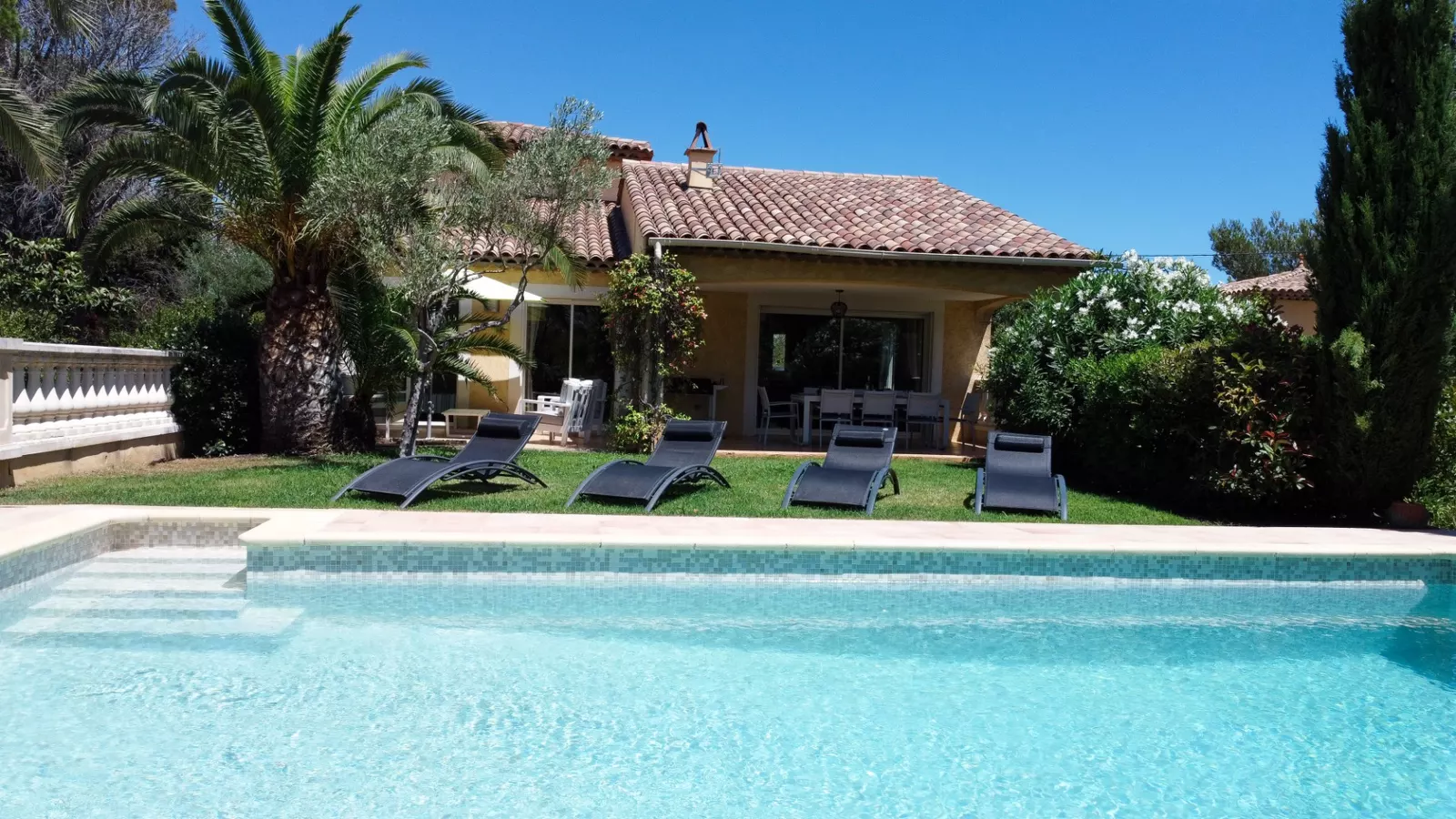 Villa Callifornia Saint Aygulf - Vantrois Résidenc