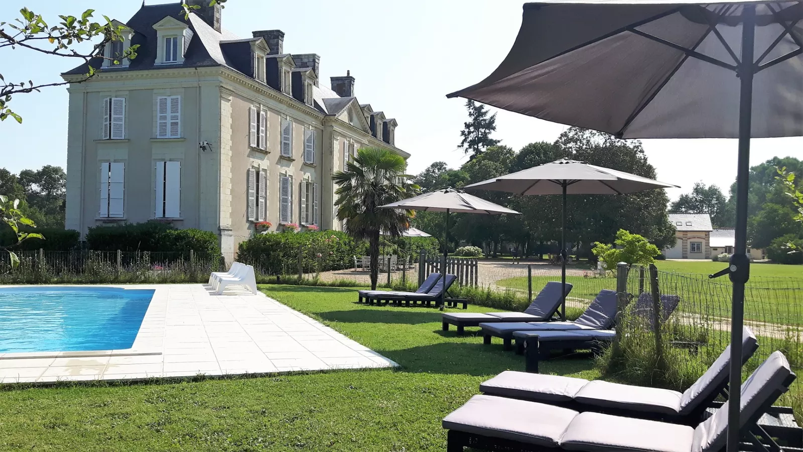 Domaine du Chateau de la Mothaye:   Gites - Kastee