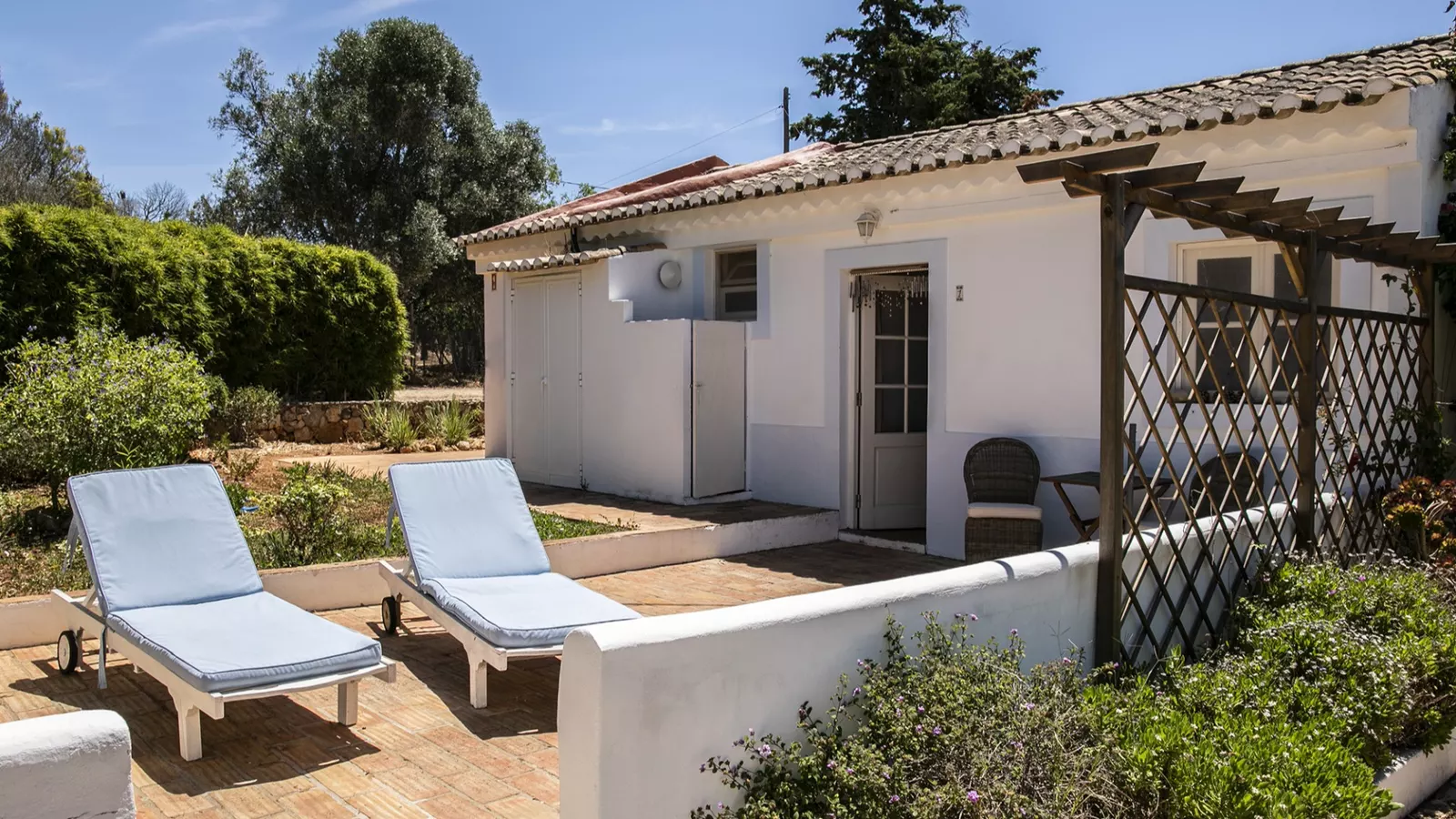 Kamer 1 - Tweepersoonskamer met Zonnig Terras