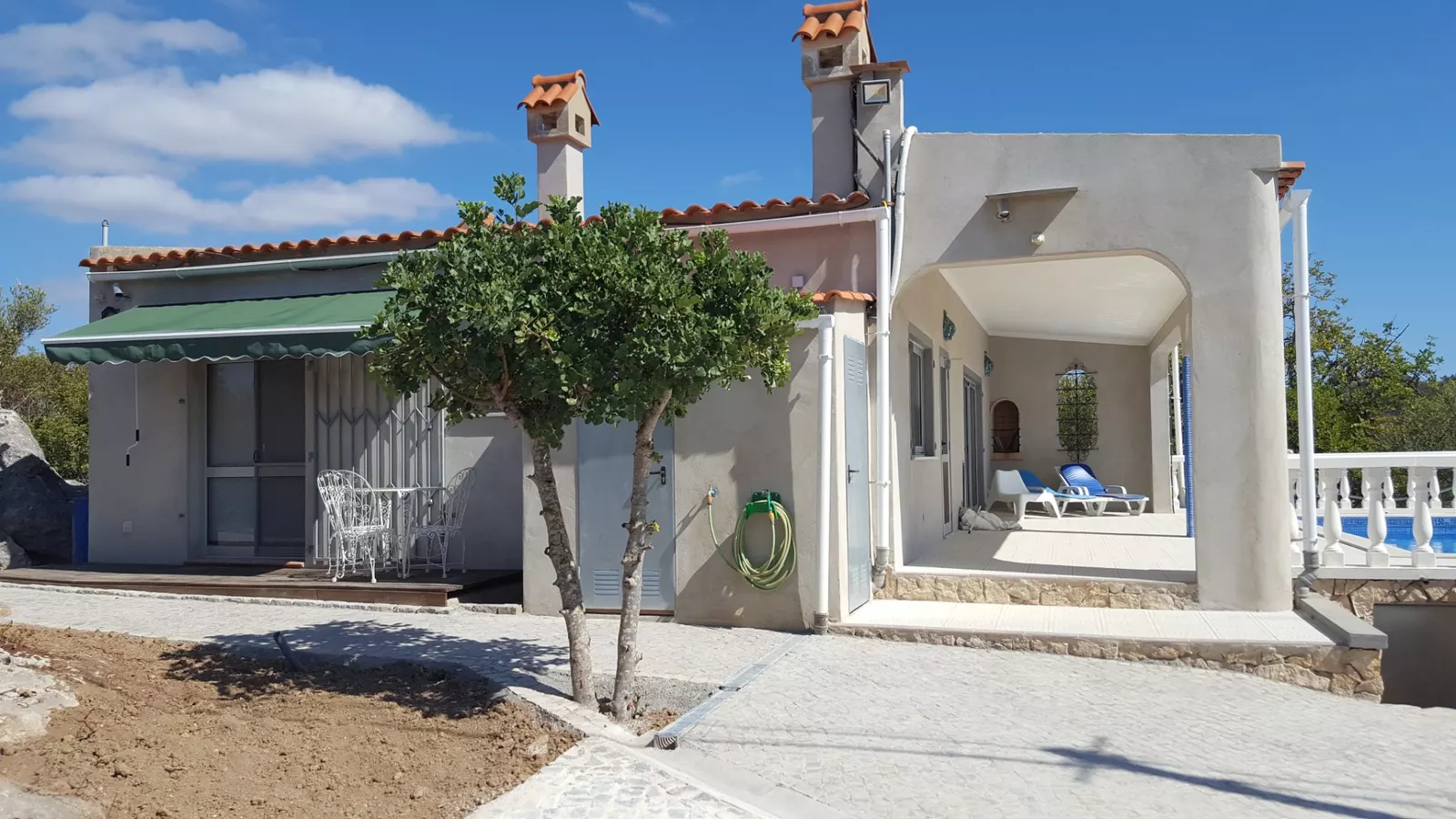 Villa:  Calhandros