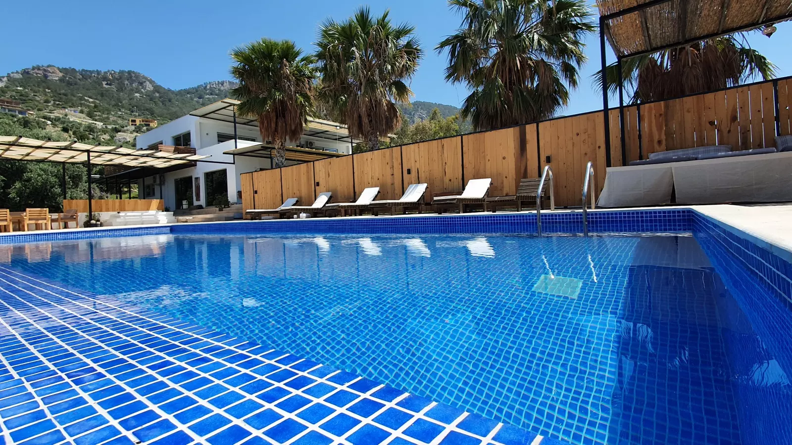 Villa Camelion