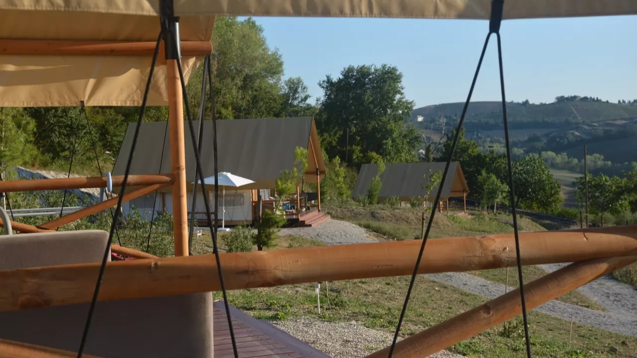 Luxe glamping tent UVA met privé JACUZZI
