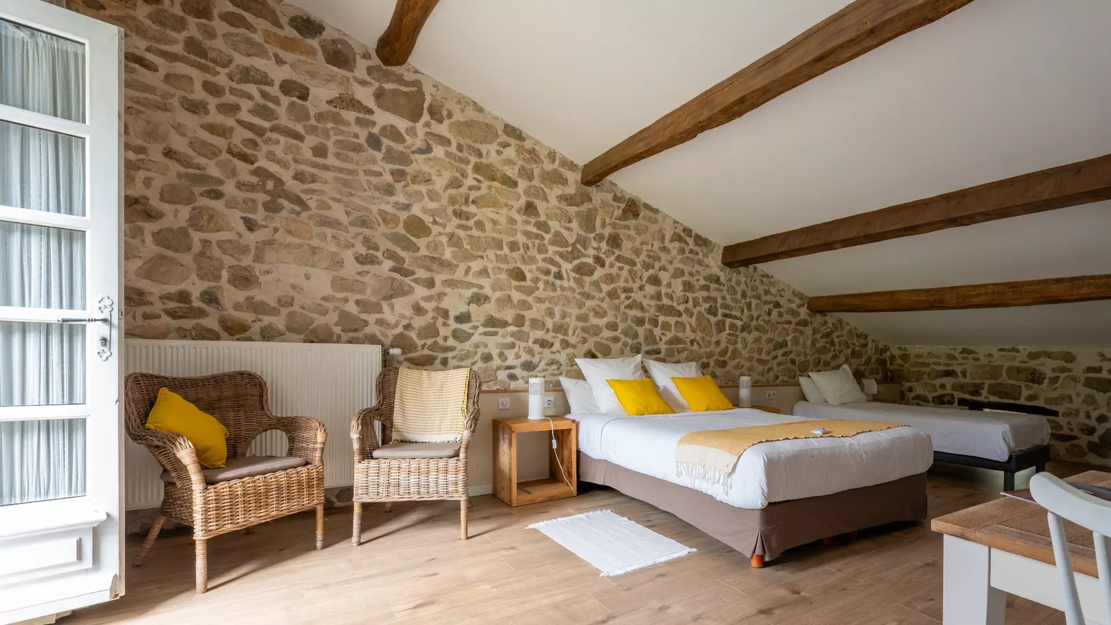 KAMER PAMIR