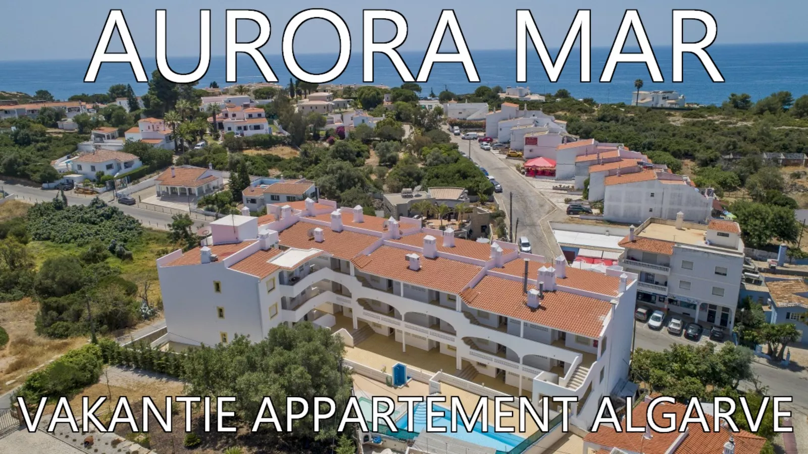 ALGARVE Vakantieappartement met zwembad a/d kust.