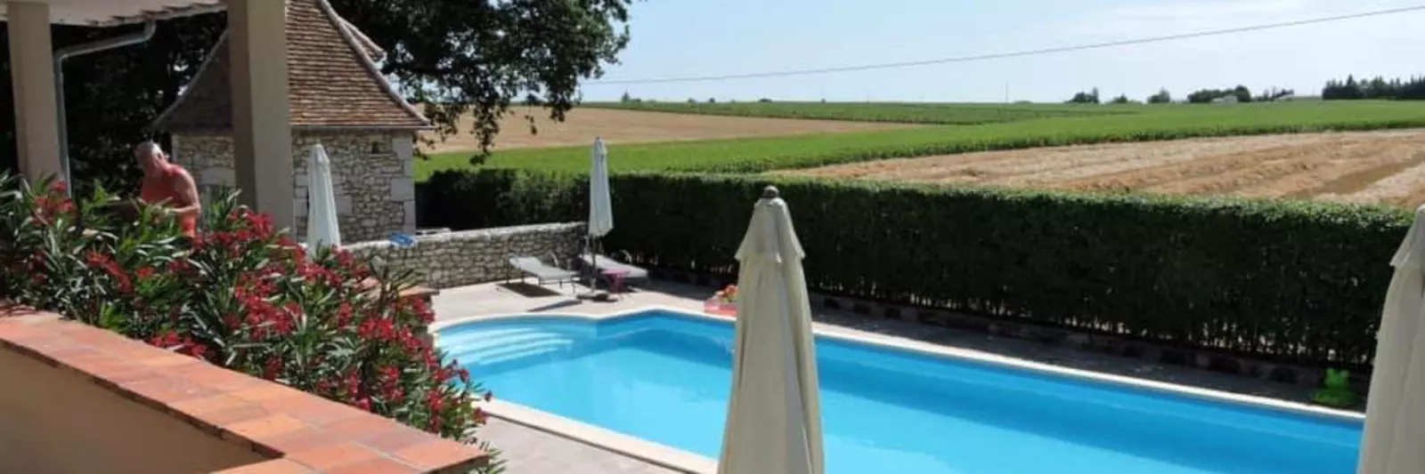 Le Castor - max 22 pers - airco & verwarmd zwembad